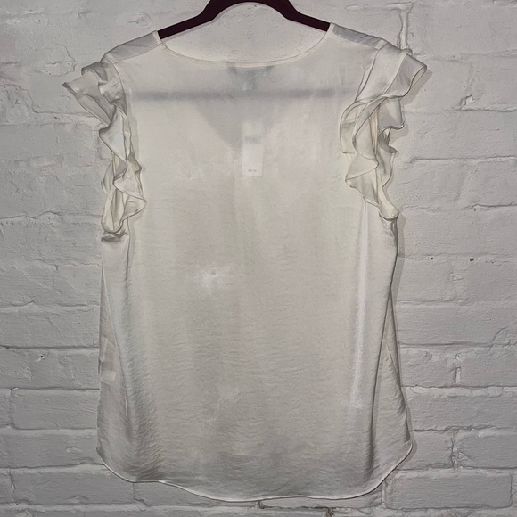 Banana Republic Ruffled Top L NWT - Picture 2 of 3